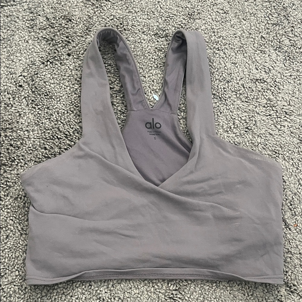 ALO Yoga Women's Charcoal Sports Bra